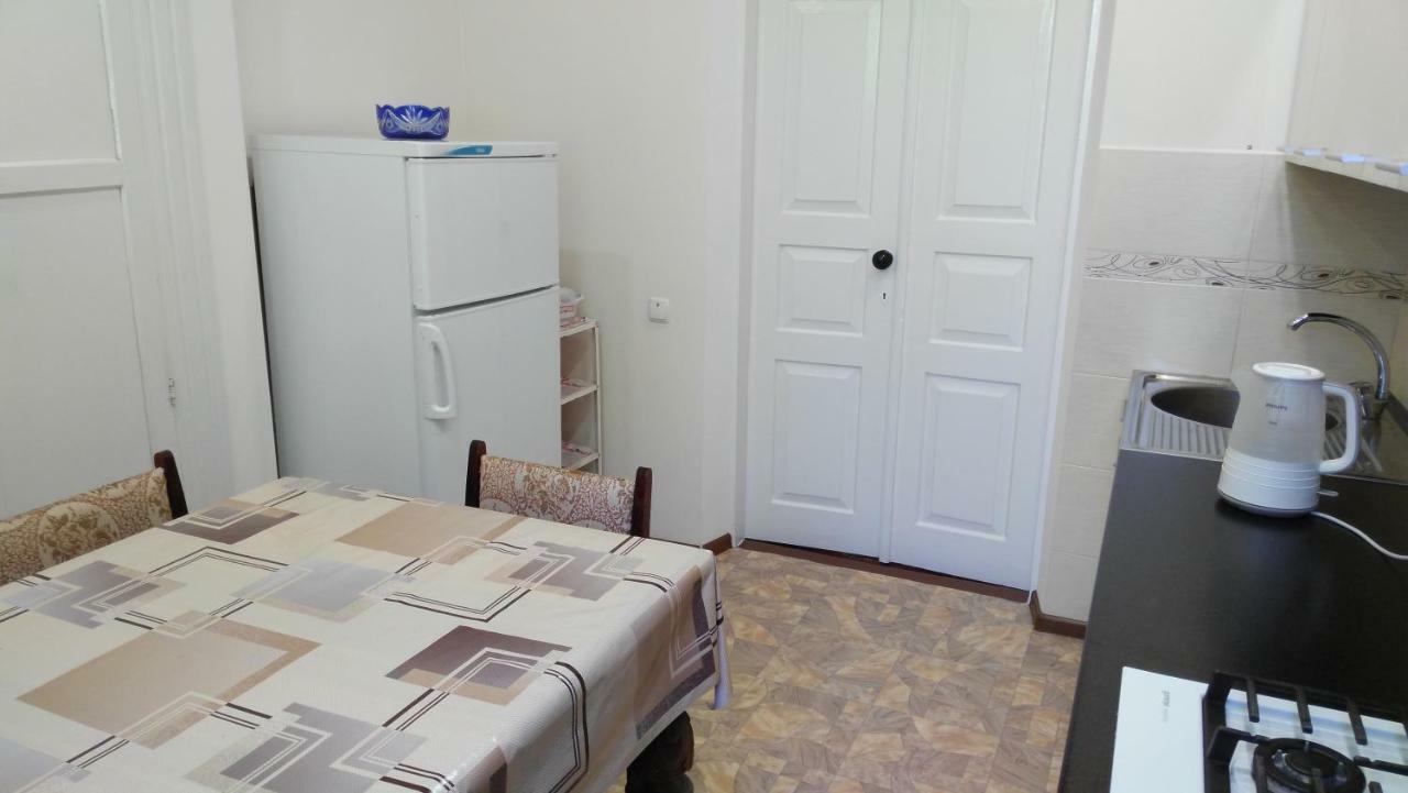 Separate Room Homestay In A Private House, Facilities Shared With Owner Berdychiv Zewnętrze zdjęcie