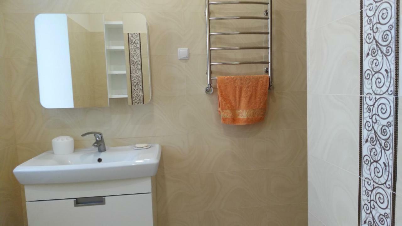 Separate Room Homestay In A Private House, Facilities Shared With Owner Berdychiv Zewnętrze zdjęcie